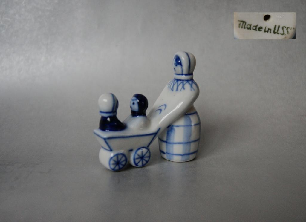 "Мама" редкая старая Гжель СССР 1960 год.