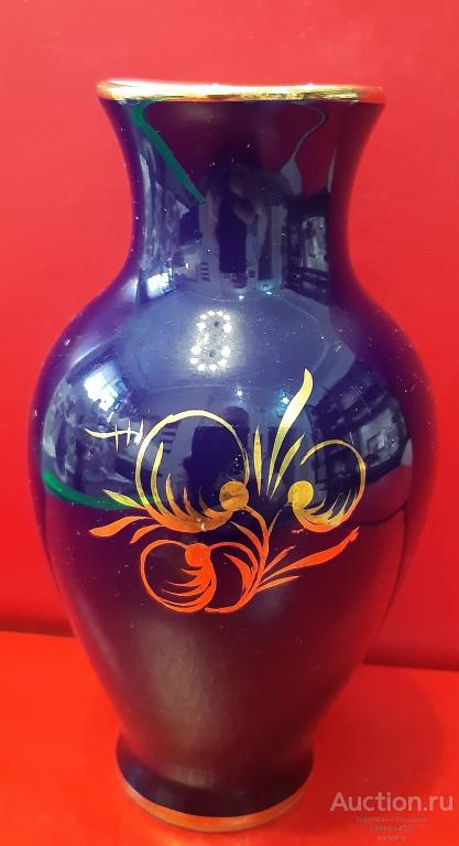 Фарфоровая ваза  "Цветы". Кобальт. Старая Гжель. 1960-е.  Высота 13 см.