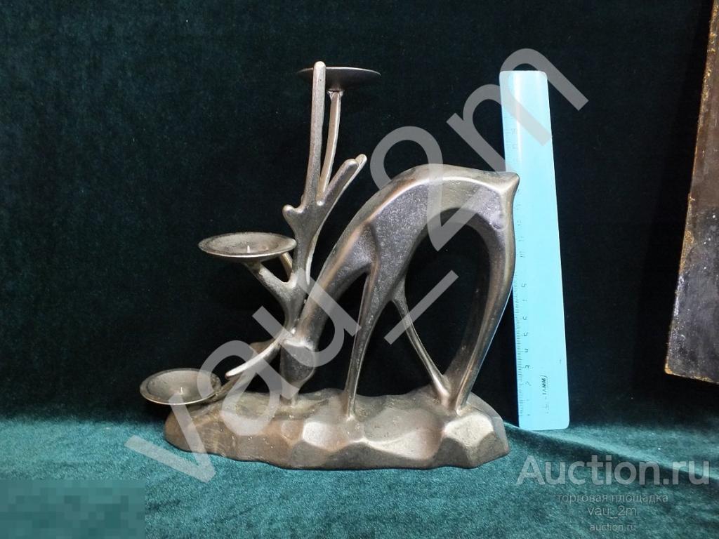 Подсвечник на три свечи олень. СССР до 1991 года. Тяжелый металл, литье 
