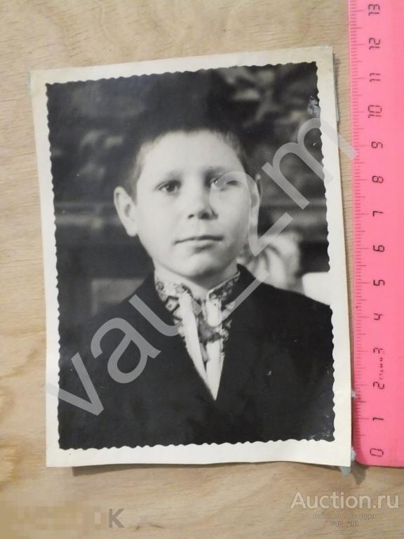 Фотопортрет мальчик в расшитой вышитой рубашке. 1955 год. бат2 