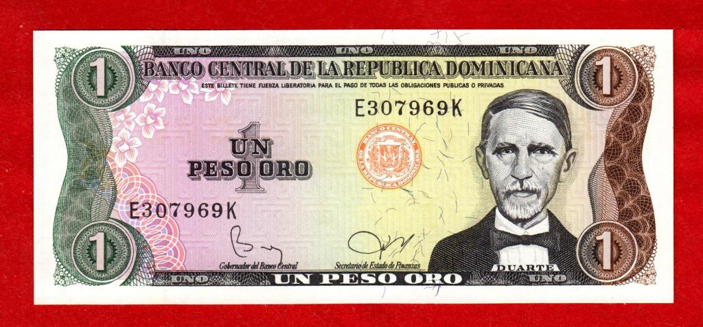 Доминикана, 1 золотой песо, 1982, UNC, подписи B.Vega & R.Abinader, E307969K