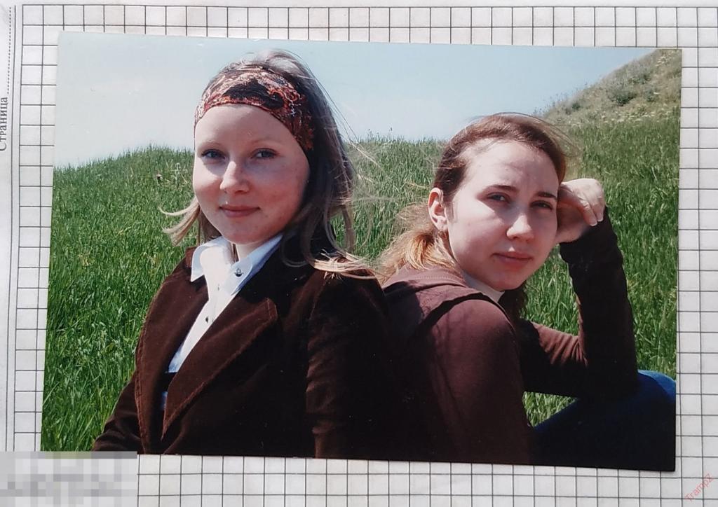 Фотография цветная девушки девочки на природе, мода #57* 