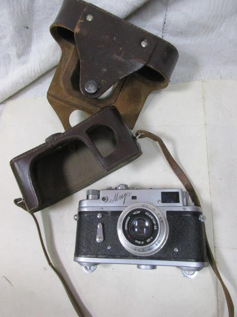 Фотоаппарат МИР с объективом Индустар -50 в родном футляре . СССР
