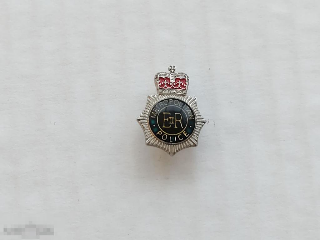 Полиция Метрополитен