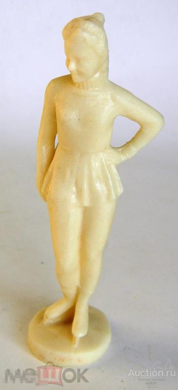 Фигурка Фигуристки СССР пластик 