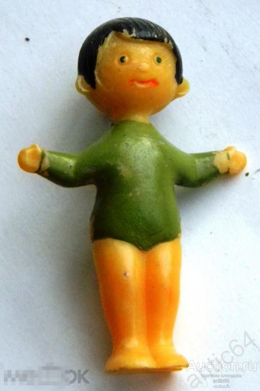 Игрушка колкий пластик СССР Девочка гимнастка 