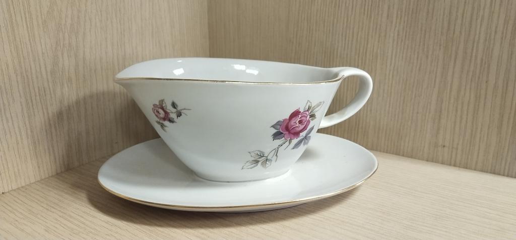 Соусник. Германия. ГДР. Фарфор. KAHLA.