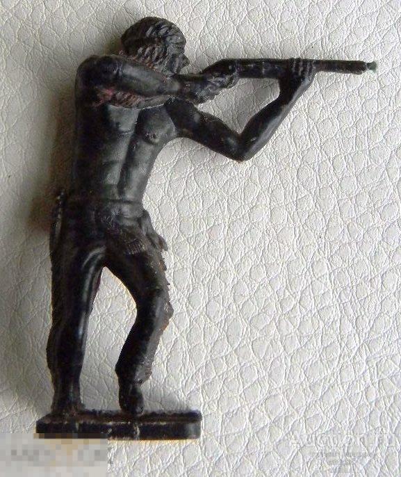 Индеец с винчестером 