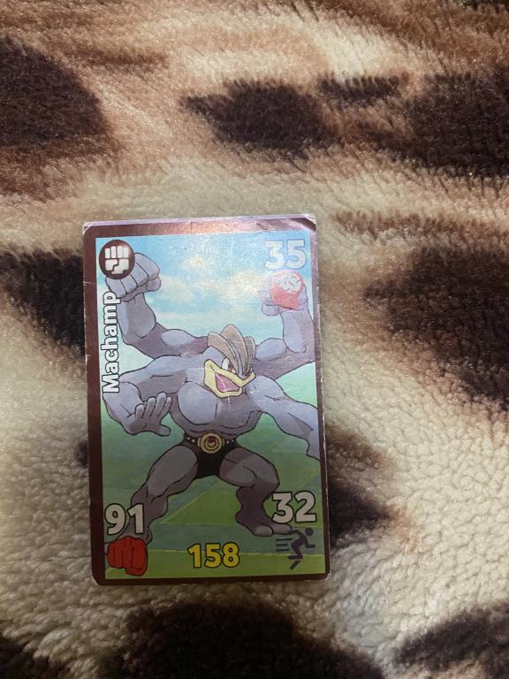 Карточки Pokemon GO от Adrenalyn 2016 года