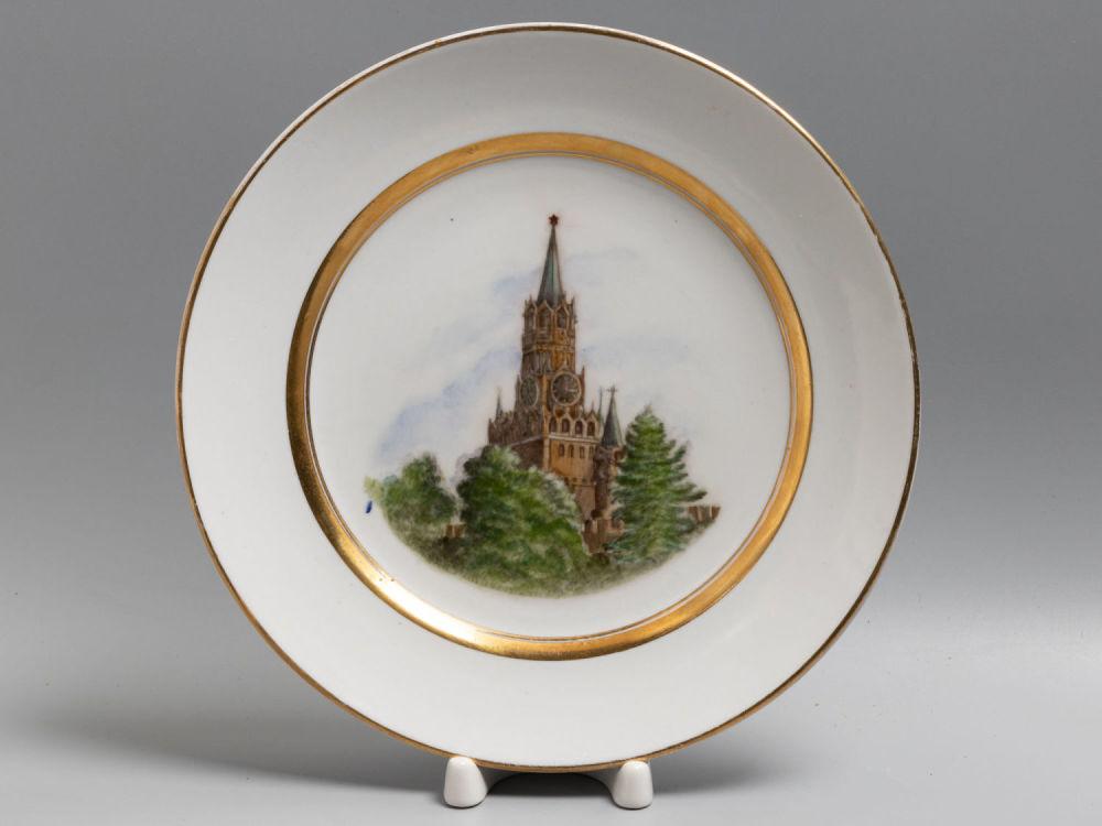 Настенная декоративная тарелка «Спасская башня. Кремль». ЛФЗ Авт. Зимин