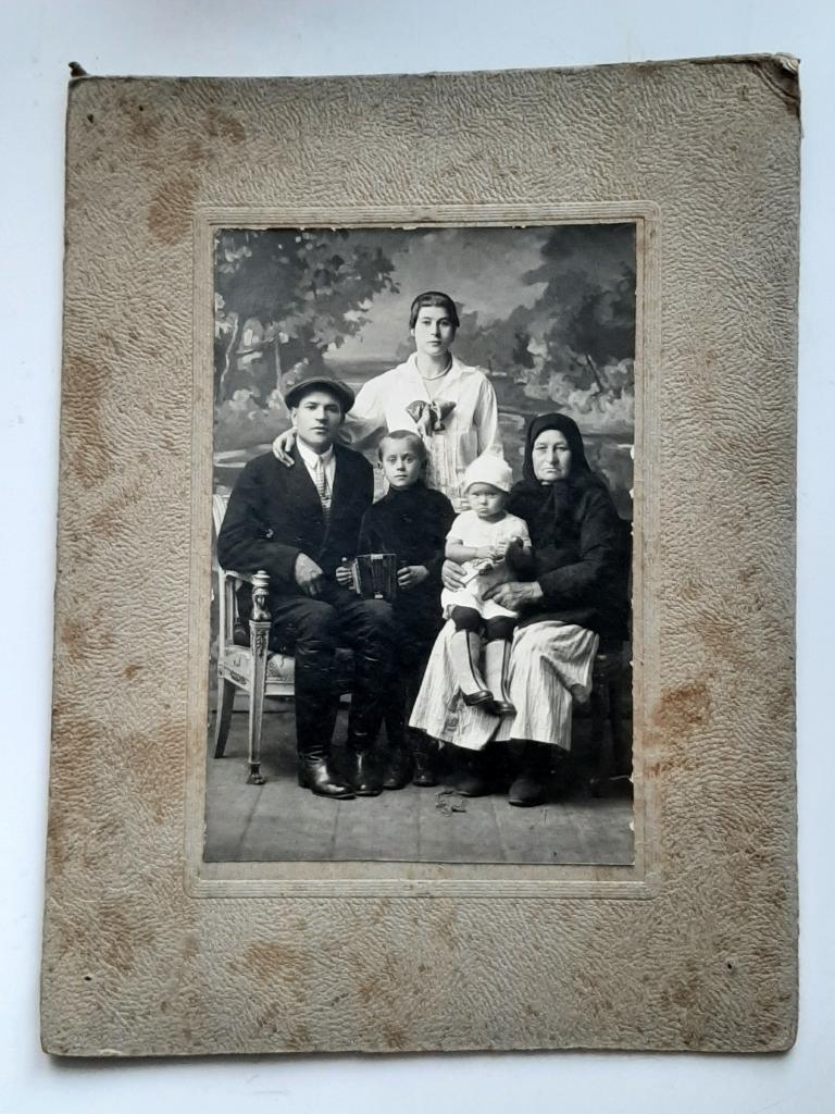 ФОТО СЕМЬЯ МАЛЬЧИК С ГАРМОНЬЮ ТУЛА