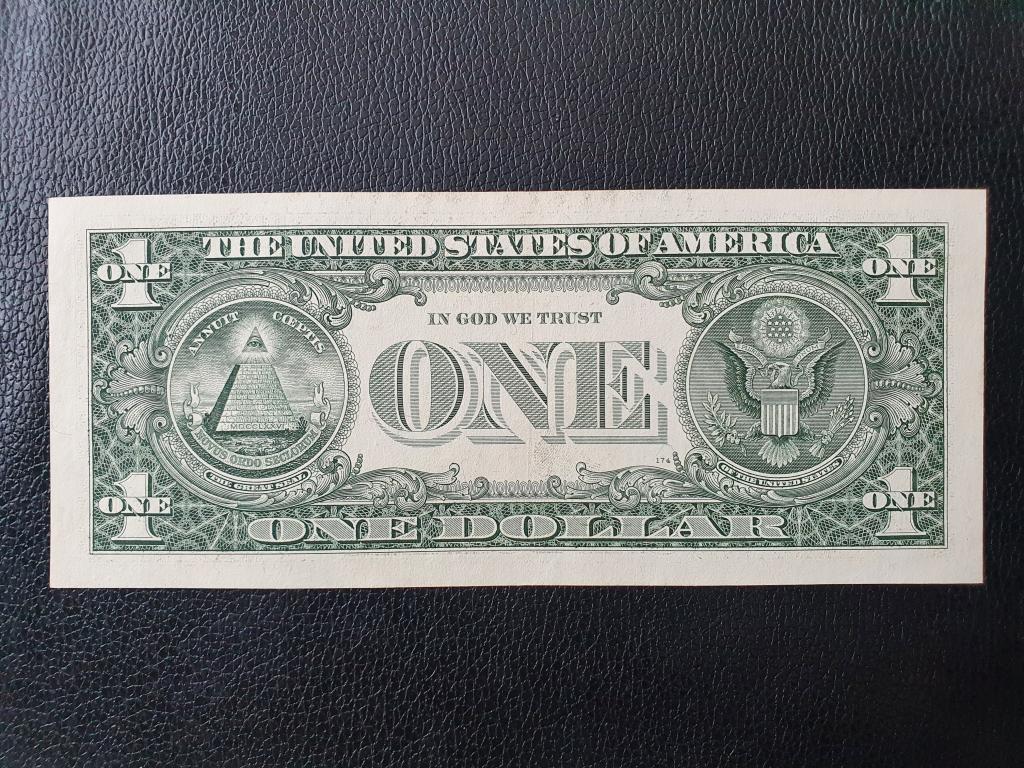 1 вопрос 1 доллар. Купюра 1 доллар. Купюра 1 доллар США. 1 Доллар США 1935. Один доллар изображение.