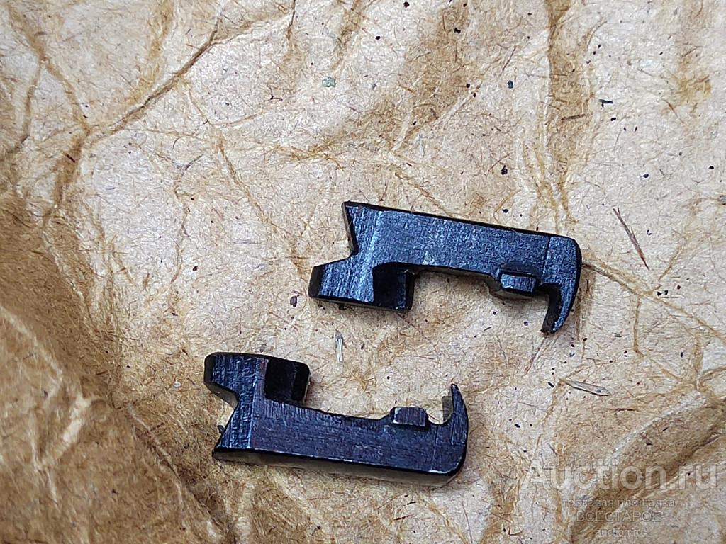 Выбрасыватель ( экстрактор )  зуб для пистолета АПС  ( Стечкин )  склад в масле!