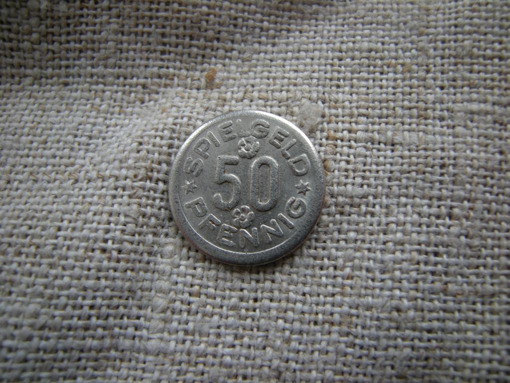 Германия жетон 50 pfennig spielgeld игровой, сталь, магнит на аверсе земной шар