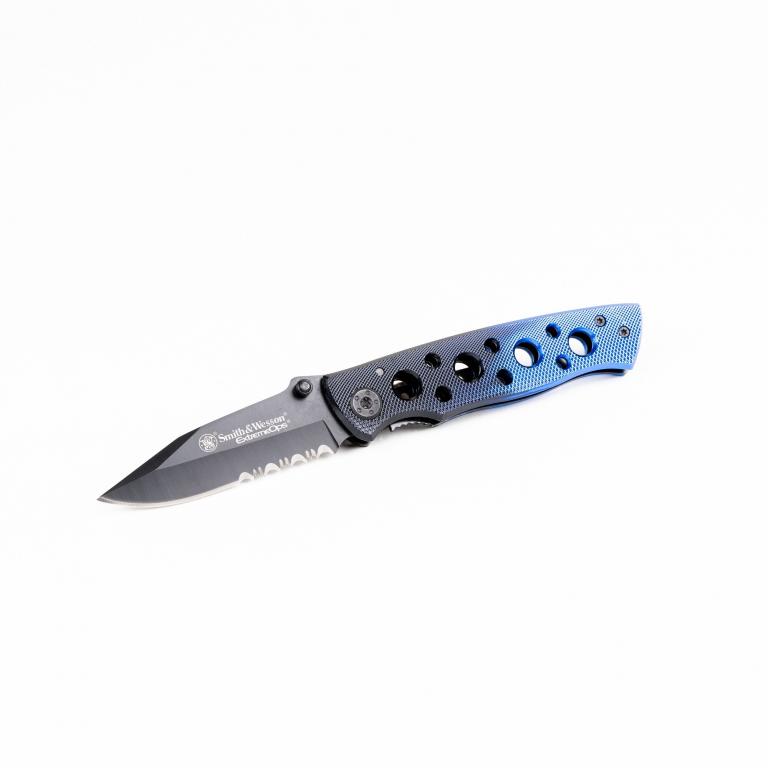 Нож туриста Smith & Wesson® Folding knife EXTREME OPS blackish