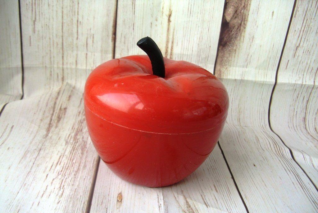 Шкатулка помидор пластмасса СССР