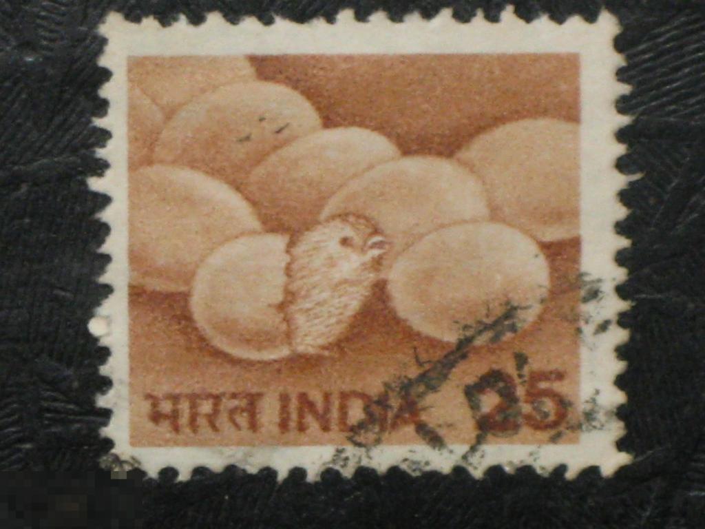 Индия 1979 Фауна Цыпленок Яйца марка 25 