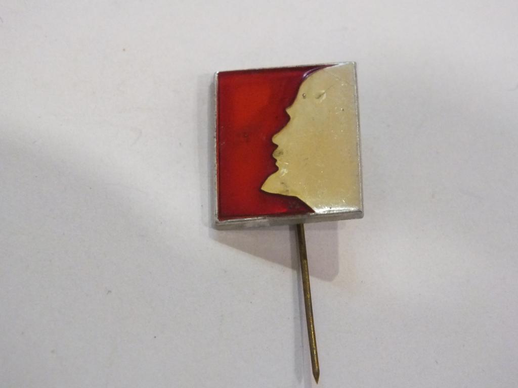 Коллекция знак значок Геральдика Ленин Игла Лист 142 Более 20000 шт