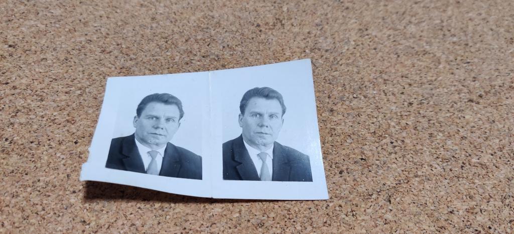 Фотография СССР фото на документы мужчина в костюме, галстук, подписана, 2 шт