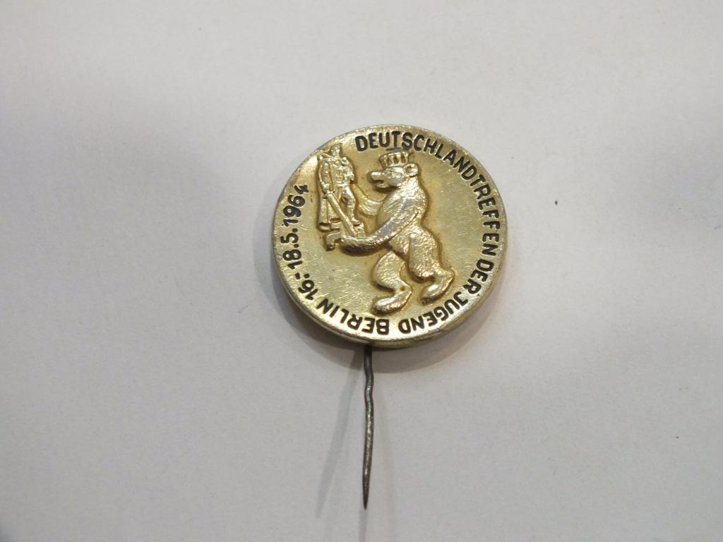 Коллекция Значок Знак Геральдика и Другие  Иностранный Игла № 186 Более 20000