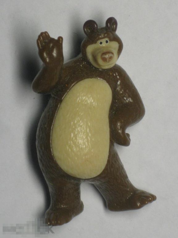 Киндер сюрприз Маша и медведь 2013 TR 162 Медведь (разновидность-штамп с деревом) 