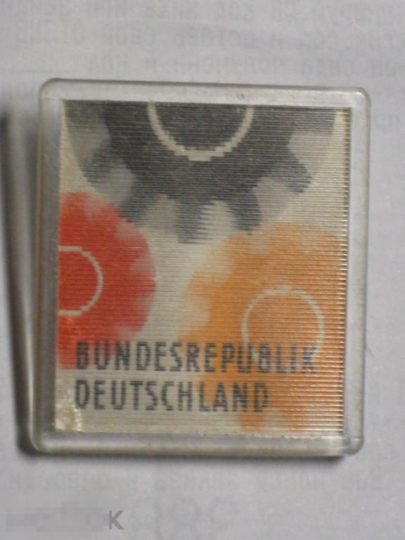 Значок Bundesrepublik Deutschland шестеренки объемные 