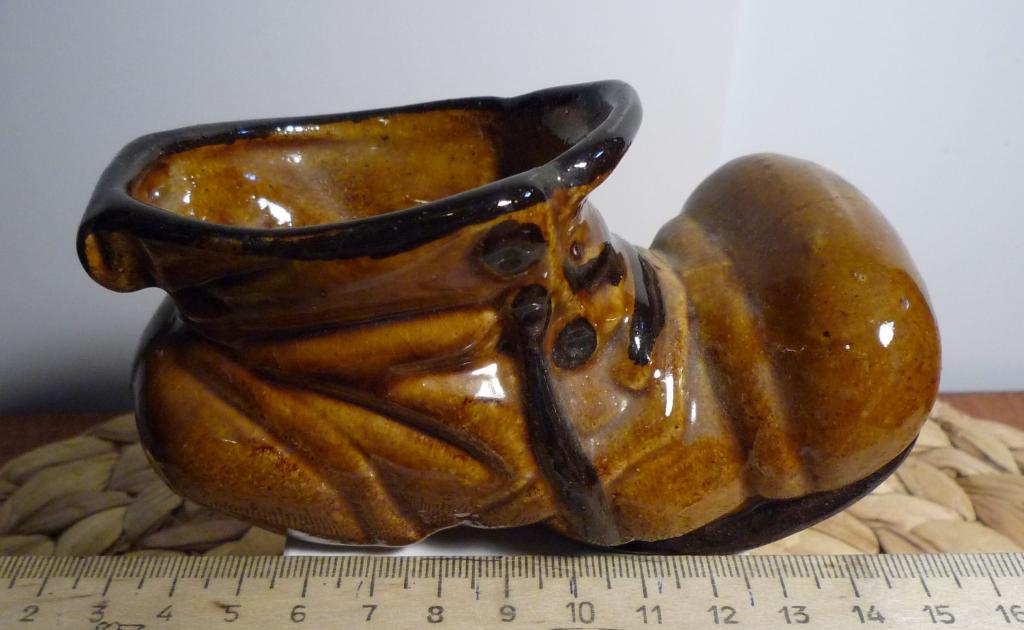 БАШМАК  сувенир, пепельница обливная керамика СССР