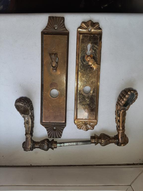 Ручка дверная , старинная бронза пара