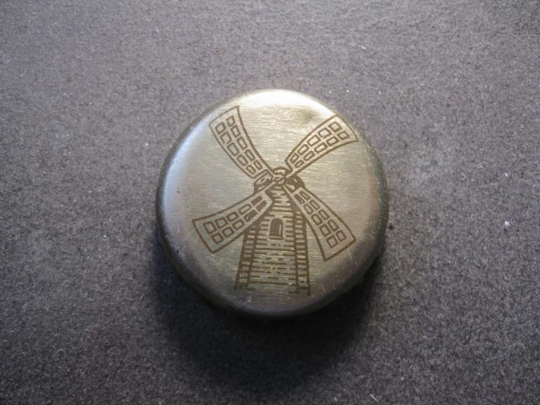 Старый мельник, пиво, крышка (пробка) металл, кронен, бронзовая (С)