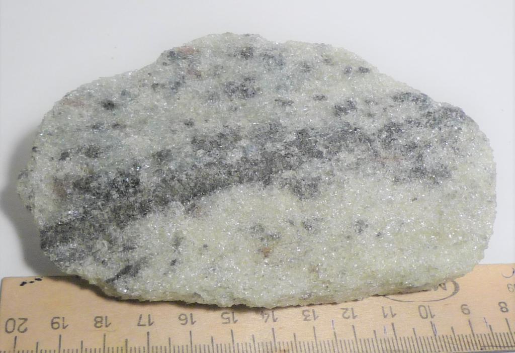 минерал АПАТИТ руда ценное полезное ископаемое Кольский п-ов