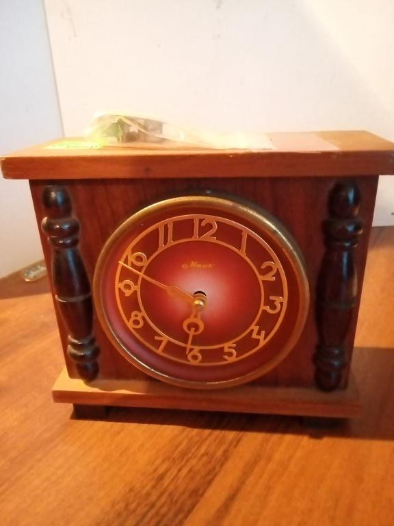 Часы Маяк(на запчасти).