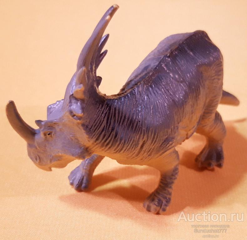 Игрушка фигурка Динозавр "Стиракозавр. Styracosaurus" Пластик. 14 см.