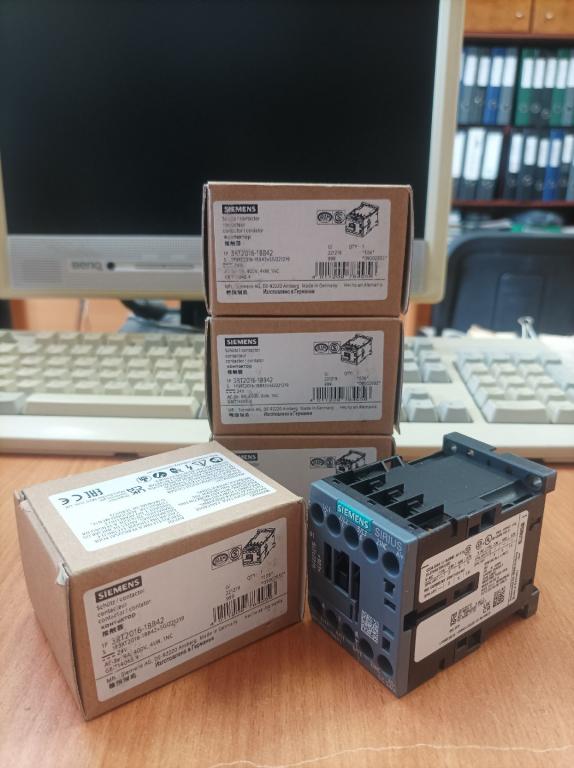 Контактор Siemens 3RT2016-1BB42