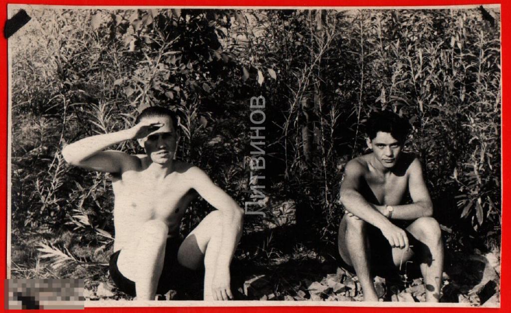 126721 Парень мужчина обнажённый ню эротика пляж загар фотография 60-е 