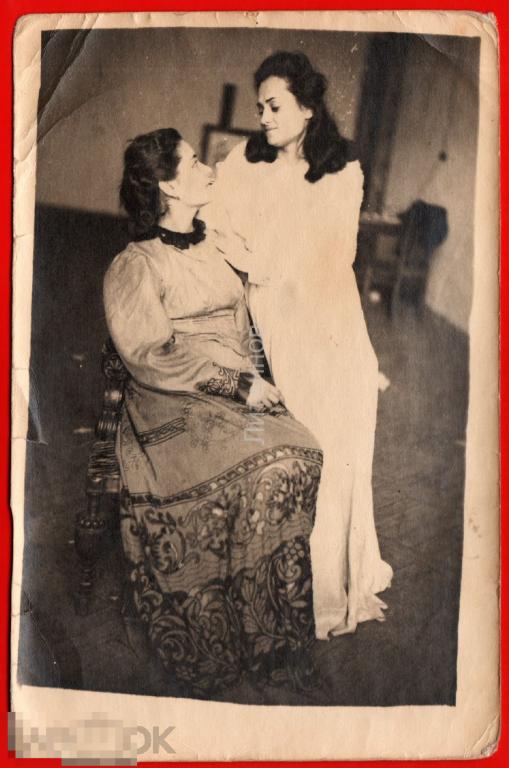 106706 Актёр артист актриса девушка спектакль театр костюм фотография 1948 