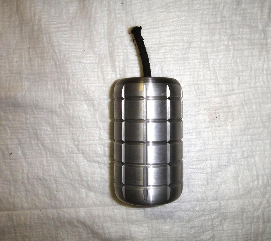 Макет гранаты "Vinkovčanka". Хорватия. 1991 г. Внутри пластилин. ММГ.