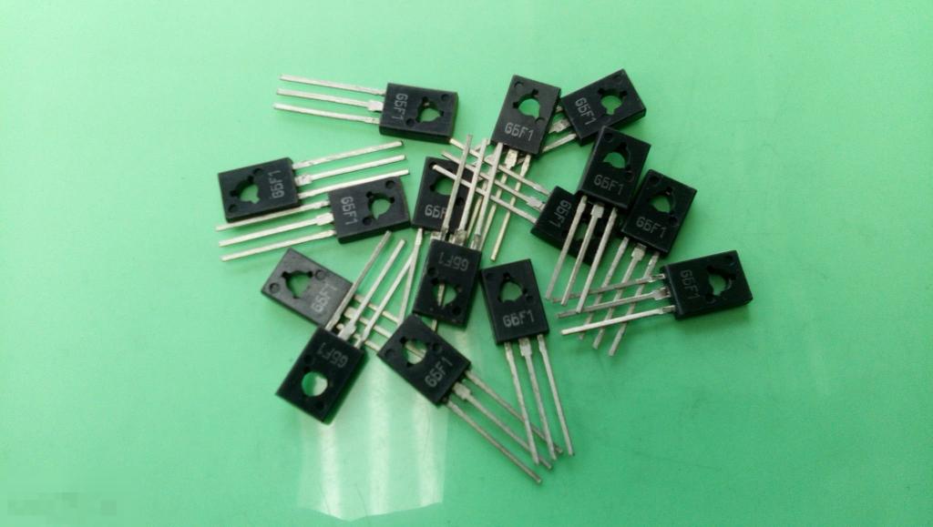 Транзисторы КТ816Б, лот 20 шт. 