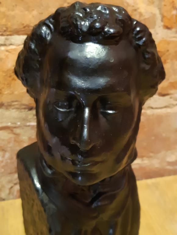 Бюст. А. С. Пушкин. Гжель. СССР 1930 - 1940 гг. 20 век