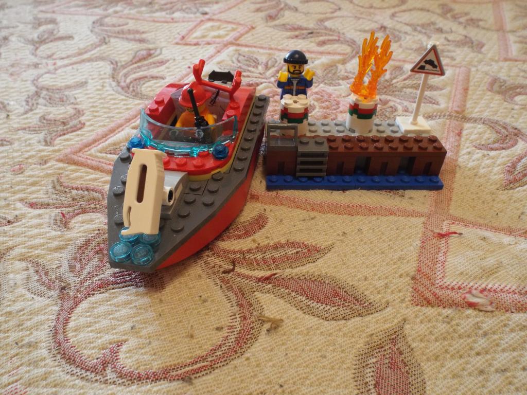 Lego city 60213 Пожар в порту