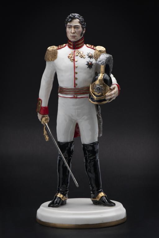 Статуэтка. Фарфор. Солдат. Голицын Дмитрий Владимирович - Русский полководец. Россия.