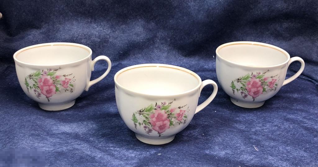 Чашки Букет. Колокольчик, Полевые цветы, фарфор, 3 шт, 1990 г, в сохранности 