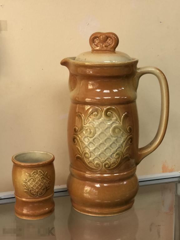 КУВШИН ДЛЯ ВОДЫ СО СТАКАНОМ, КЕРАМИКА, В ОТЛИЧНОМ СОСТОЯНИИ! 