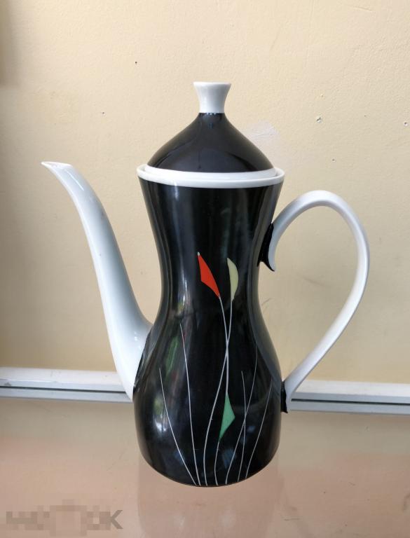 КОФЕЙНИК ЧЕРНЫЙ, 21,0 СМ, ФАРФОР КЛЕЙМО KAHLA, HANDMALEREI 
