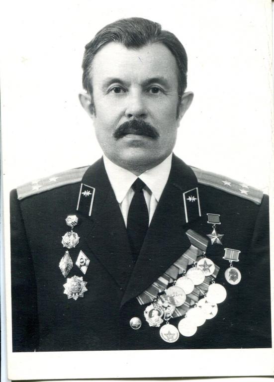 фото Героя Советского Союза полковника Смирнова Василия Алексеевича