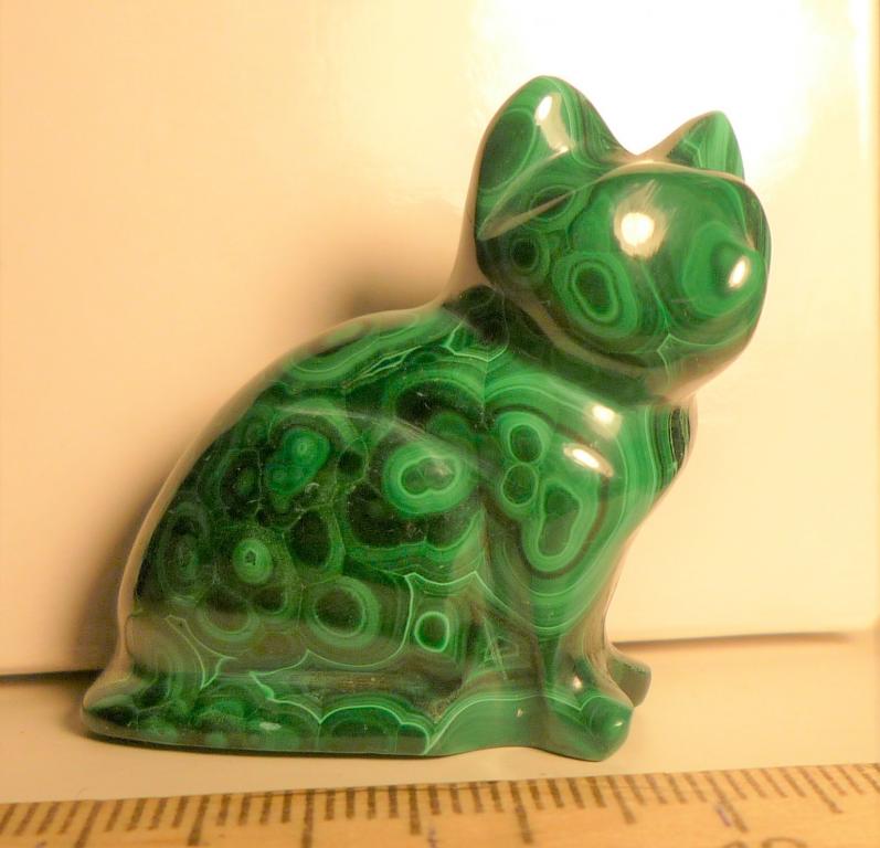 МАЛАХИТ кошка 1  35*30*15 (мм), 42г.