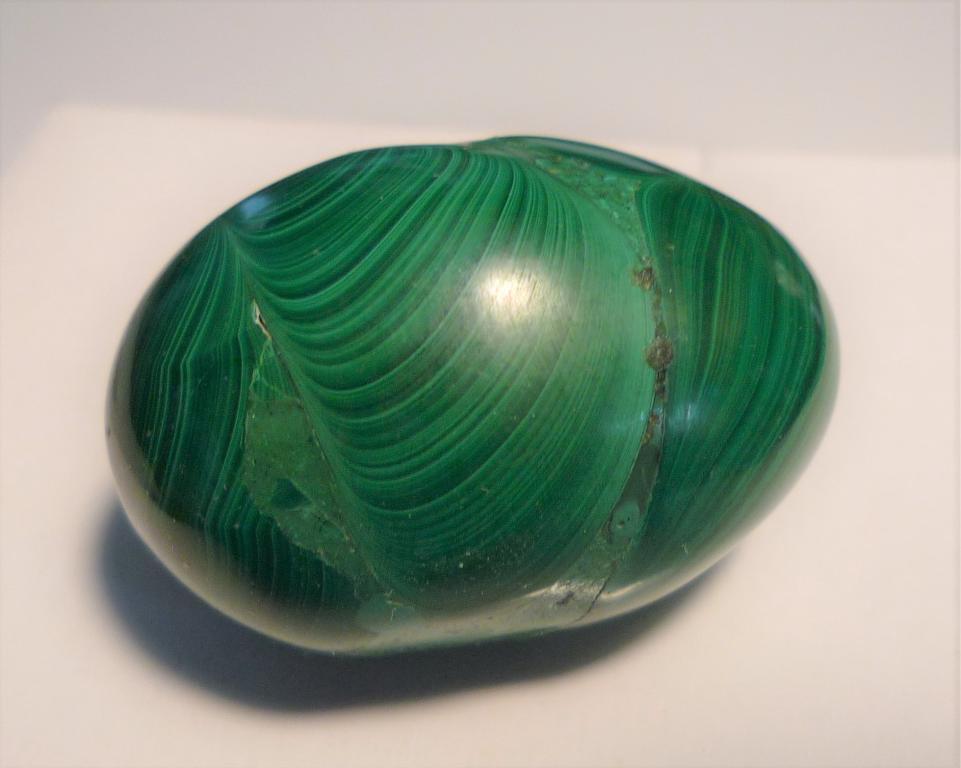 МАЛАХИТ яйцо малое 1, 33*25 (мм), 35 г.