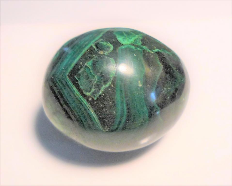МАЛАХИТ яйцо малое 3, 30*25 (мм), 35 г.