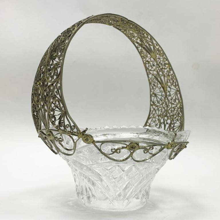 Конфетница. 60-70-е гг. Стекло, металл.