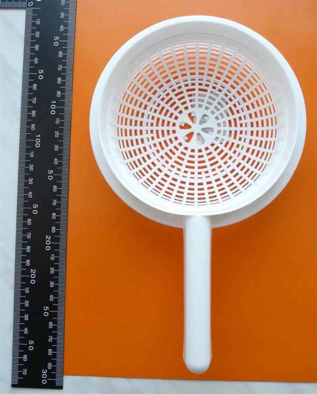 Дуршлаг Белый Пластиковый Новый Диаметр 14 см.