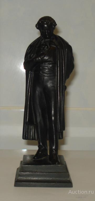Статуэтка Пушкин. Касли. Чугун. 1958 год. СССР